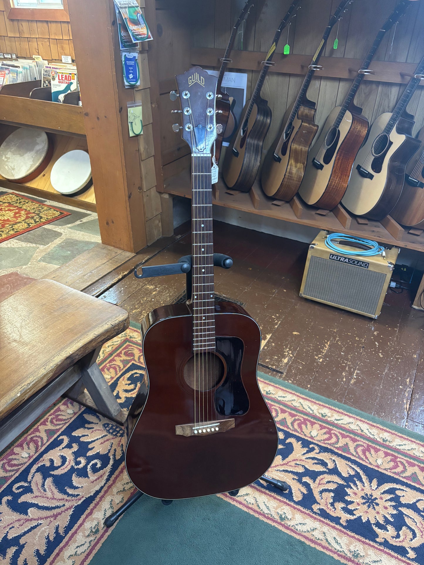 Guild D-25 Acoustic Guitar c. 1978 - USED