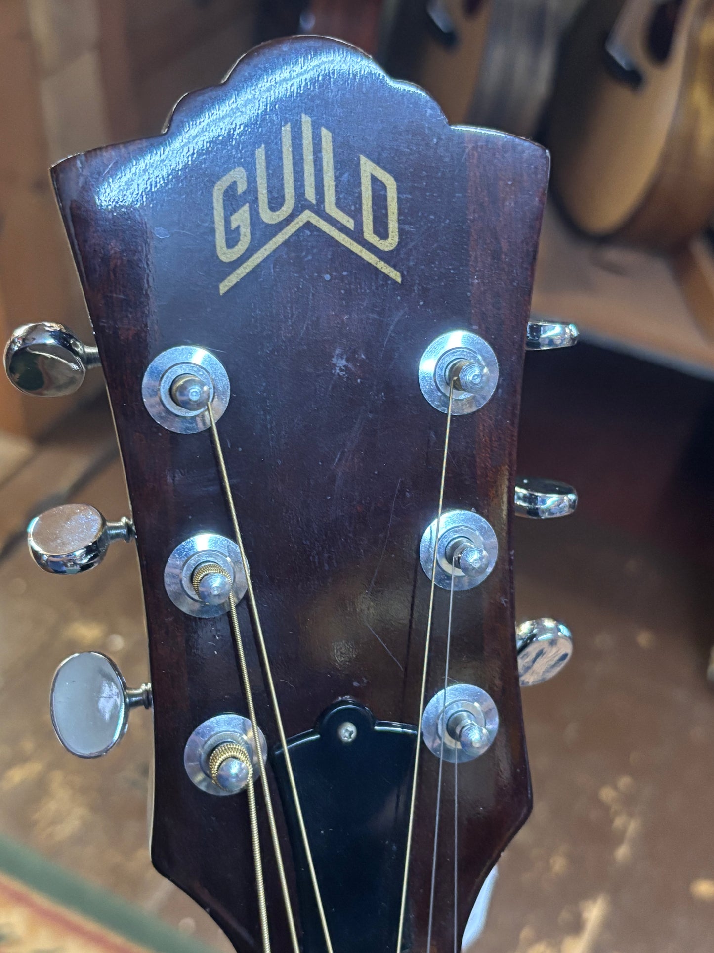 Guild D-25 Acoustic Guitar c. 1978 - USED