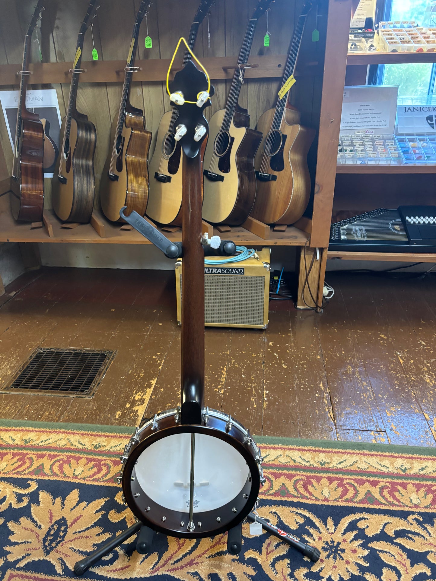 Saga SS-10 Traditional 5-String Open Back Banjo - USED