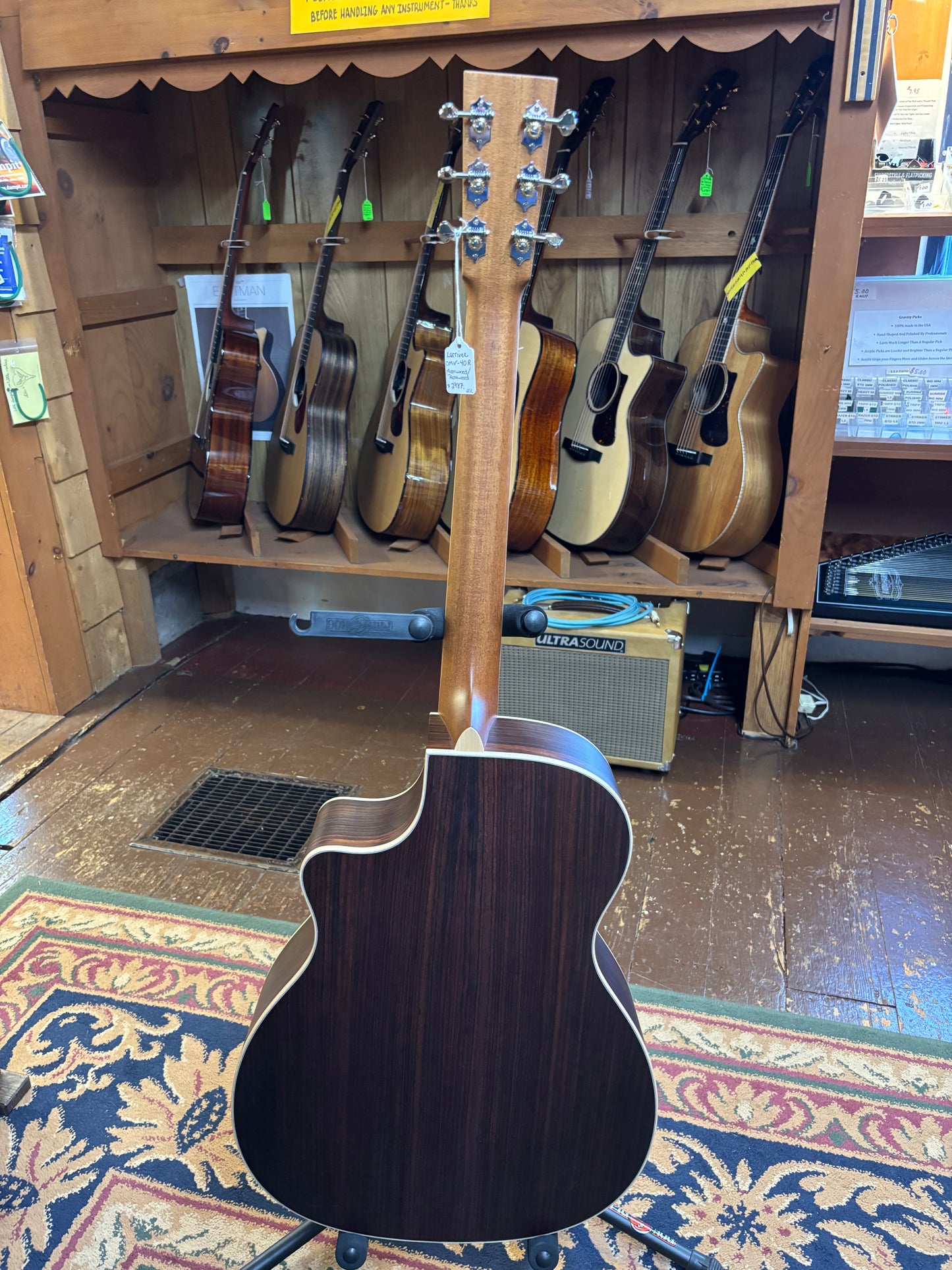 OMV-40R Legacy Series Moonwood/Rosewood Cutaway Acoustic Guitar