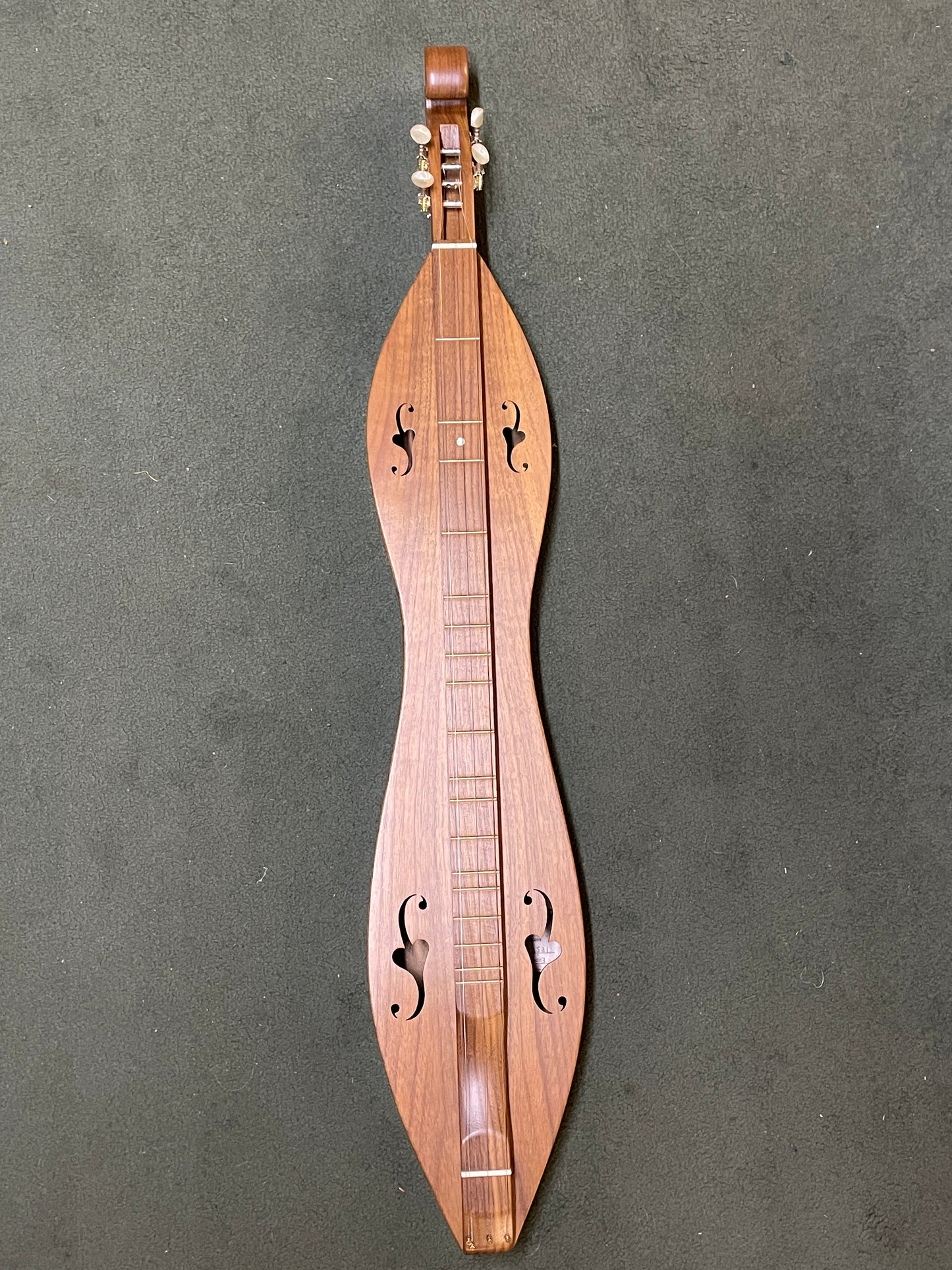 Folkcraft FSHW-3531 Walnut Hourglass 4-String Mountain Dulcimer - USED
