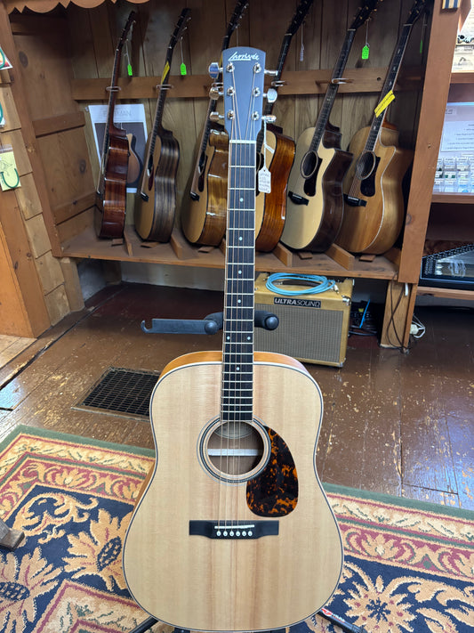 Larrivee D-03 Mahogany Recording Series with Fast Neck Acoustic Guitar