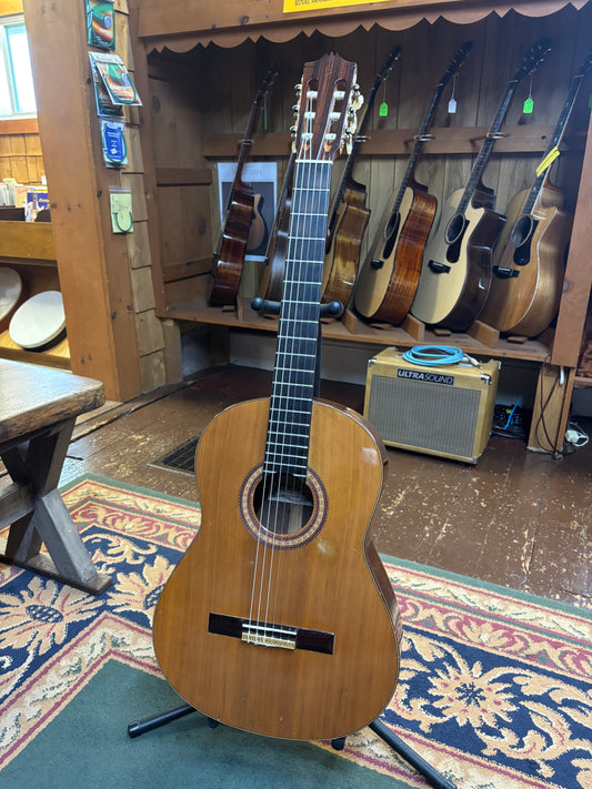 Hiroshi Tamura c. 1973 P35 Classical Guitar Made in Japan - USED
