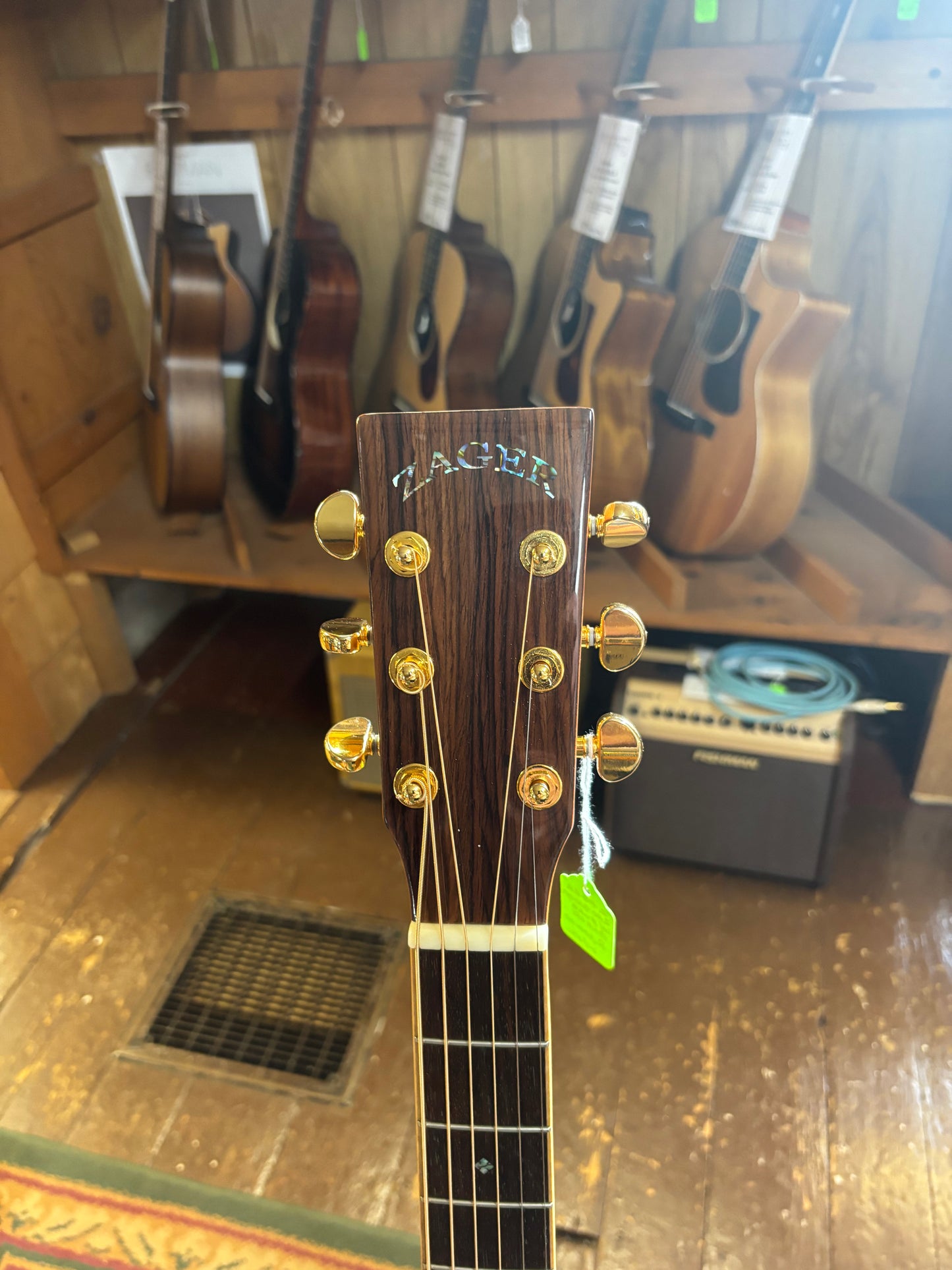 Zager ZAD-900OMCE Aura/VCS Acoustic-Electric Cutaway Guitar with ToneWood Amp - USED