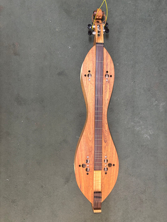 Gerry Heinrich 4-String Teardrop Mountain Dulcimer #086