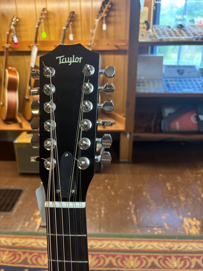 Taylor c. 2016 562ce 12-Fret 12-String Acoustic-Electric Cutaway Guitar with OHSC - USED