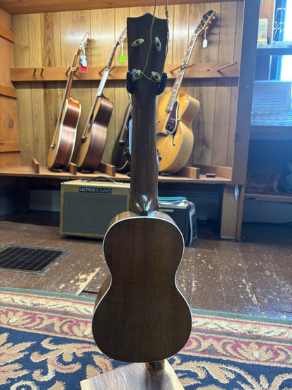 Martin c. 1920s Style 2 Koa Soprano Ukulele - USED